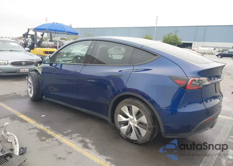 2024 Tesla Model Y Long Range Dual Motor All-Wheel Drive from USA, damaged, VIN 7SAYGDEE4RF988024